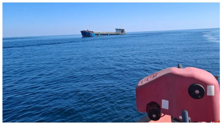 У територіальних водах Румунії палали два танкери